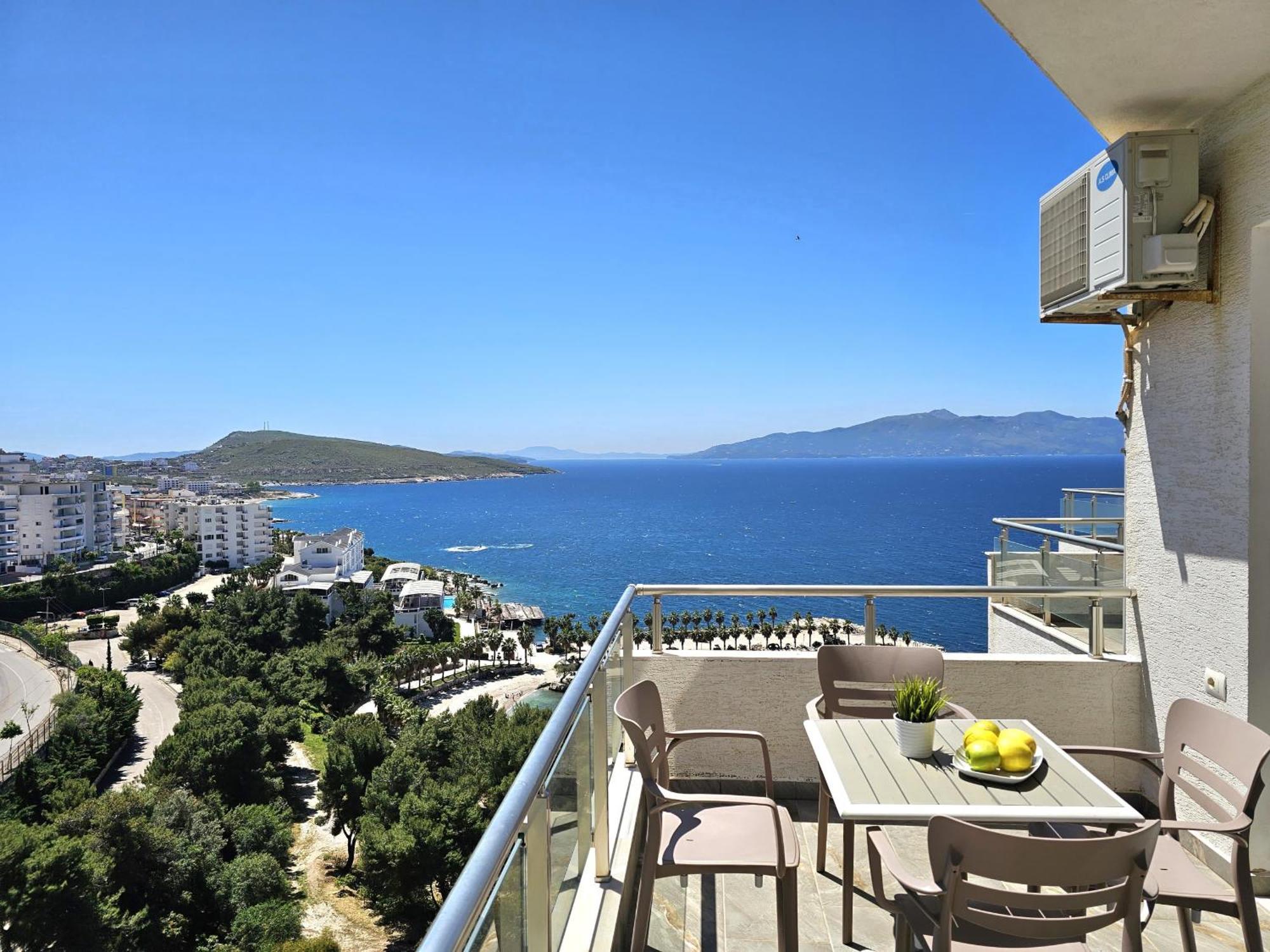Brand New Apartments Sarande Bagian luar foto
