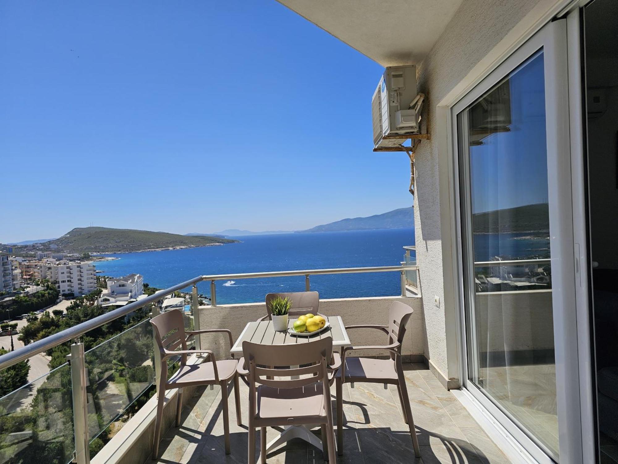 Brand New Apartments Sarande Bagian luar foto