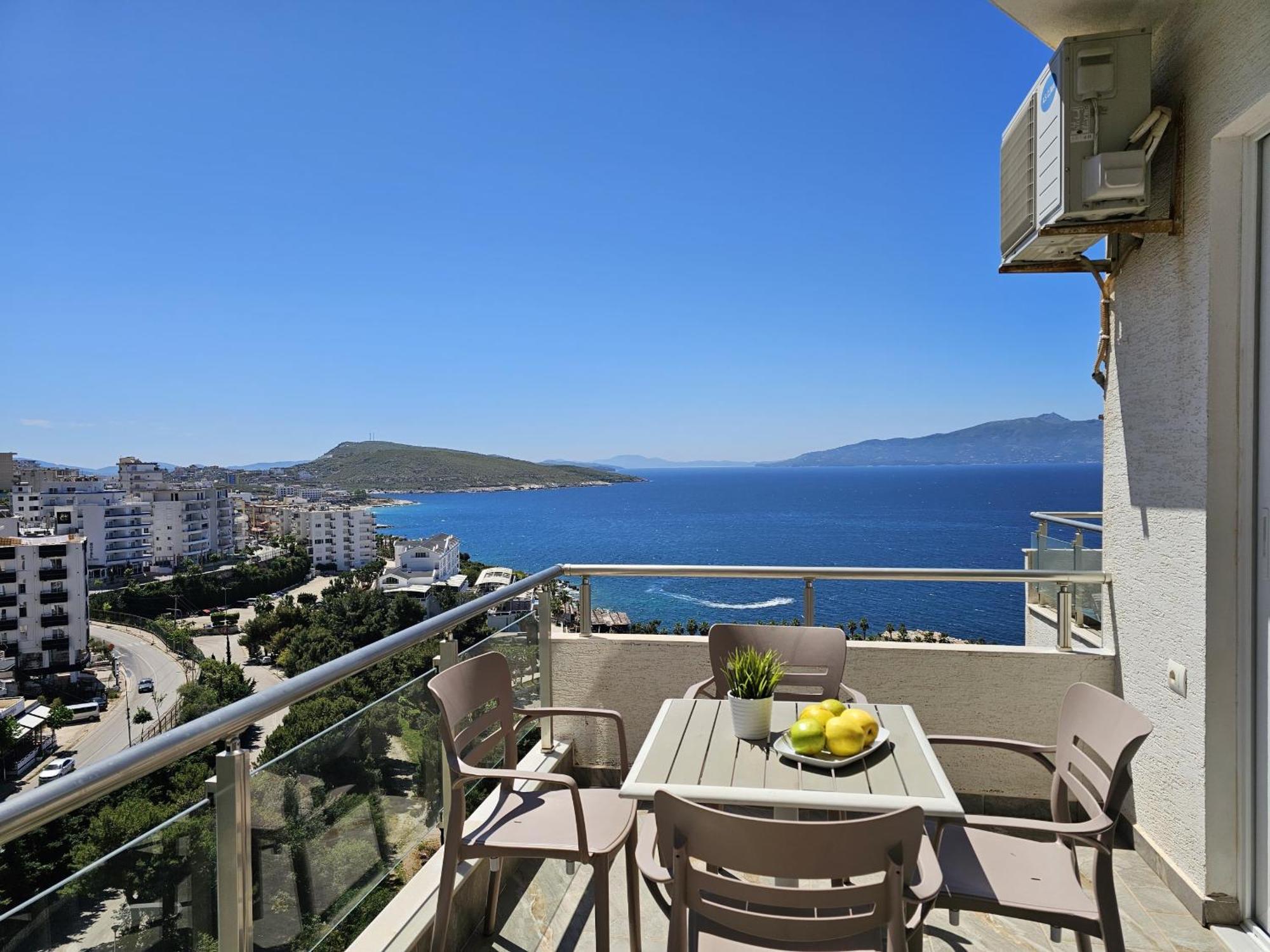 Brand New Apartments Sarande Bagian luar foto